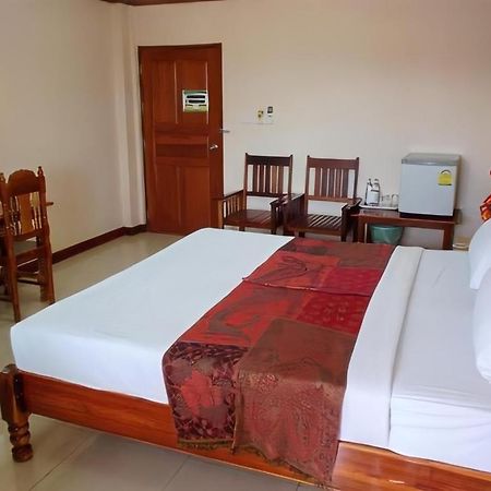 מוקדהאן ทรัพย์มุกดา แกรนด์ โฮเทล Submukda Grand Hotel מראה חיצוני תמונה