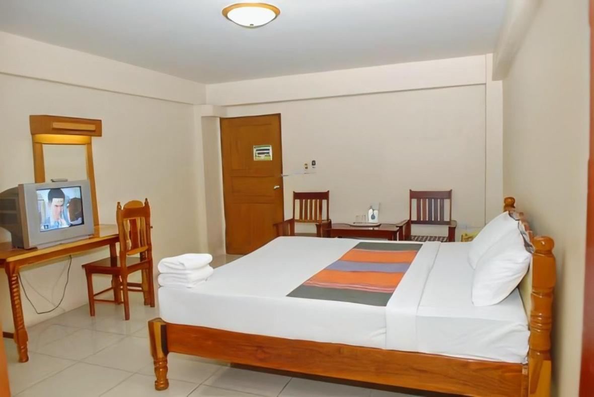 מוקדהאן ทรัพย์มุกดา แกรนด์ โฮเทล Submukda Grand Hotel מראה חיצוני תמונה